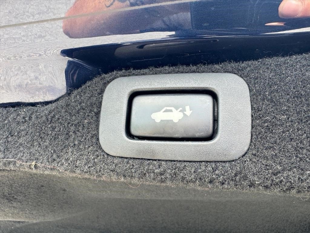 Used 2016 Mica Lexus 350 image 13