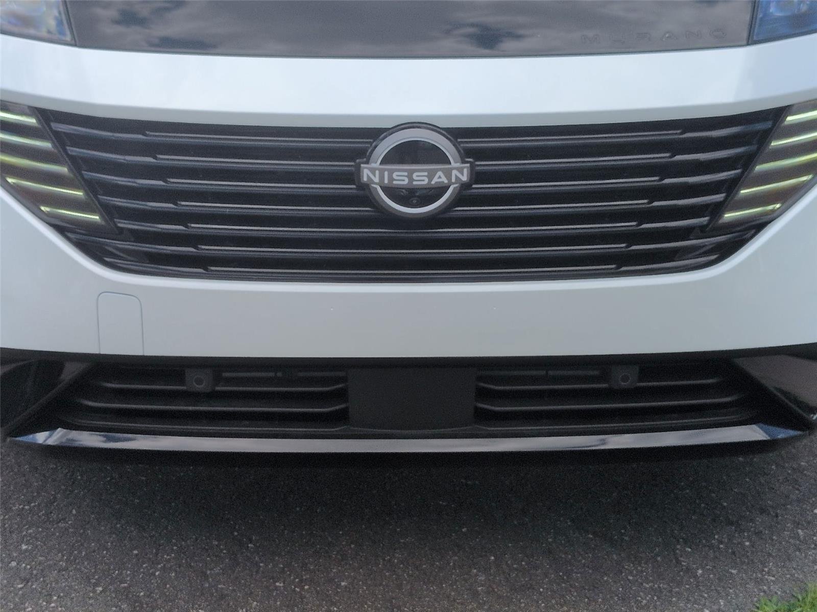 New 2026 Everest White Pearl TriCoat / Super Black Two-tone Nissan Platinum image 13