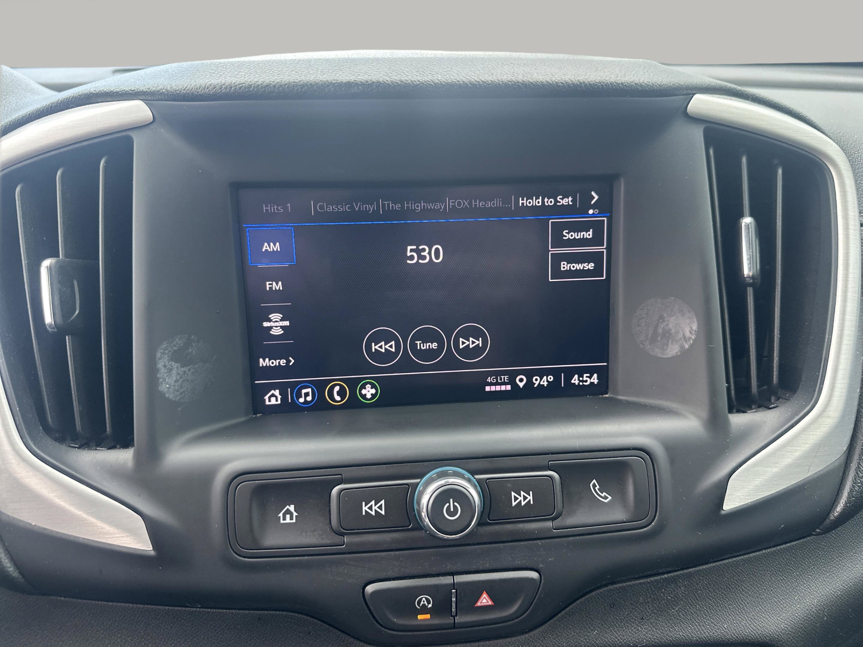 Used 2024 Summit White GMC SLE image 18