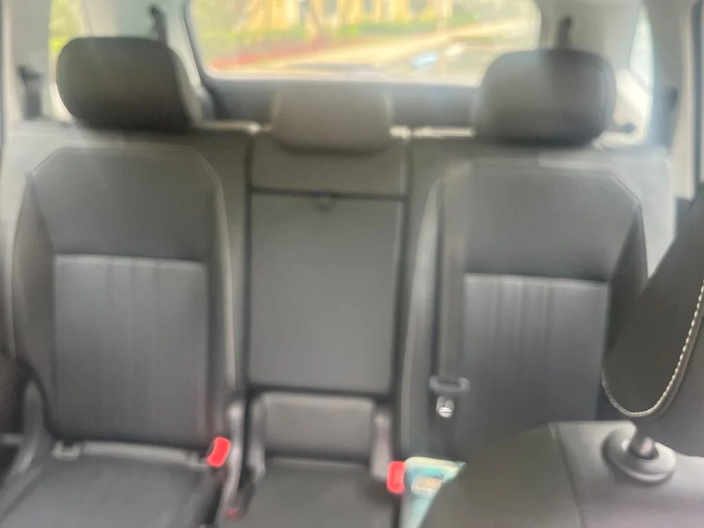 Used 2023 White Volkswagen 2.0T SE image 5