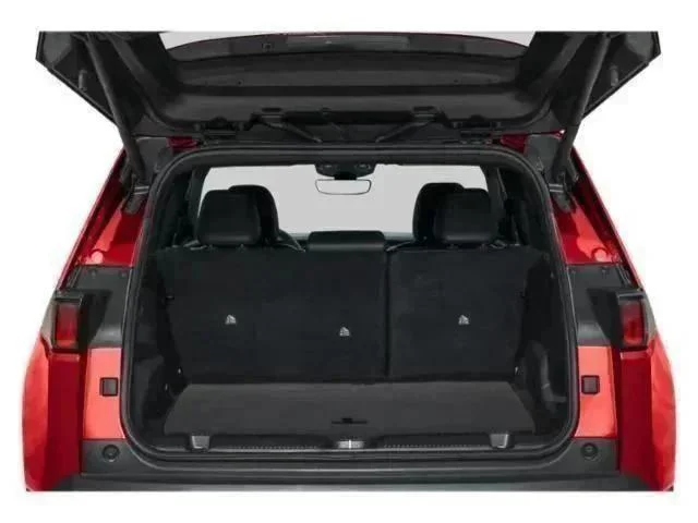 New 2026 Diamond Black Crystal Pearlcoat Jeep Laredo image 8