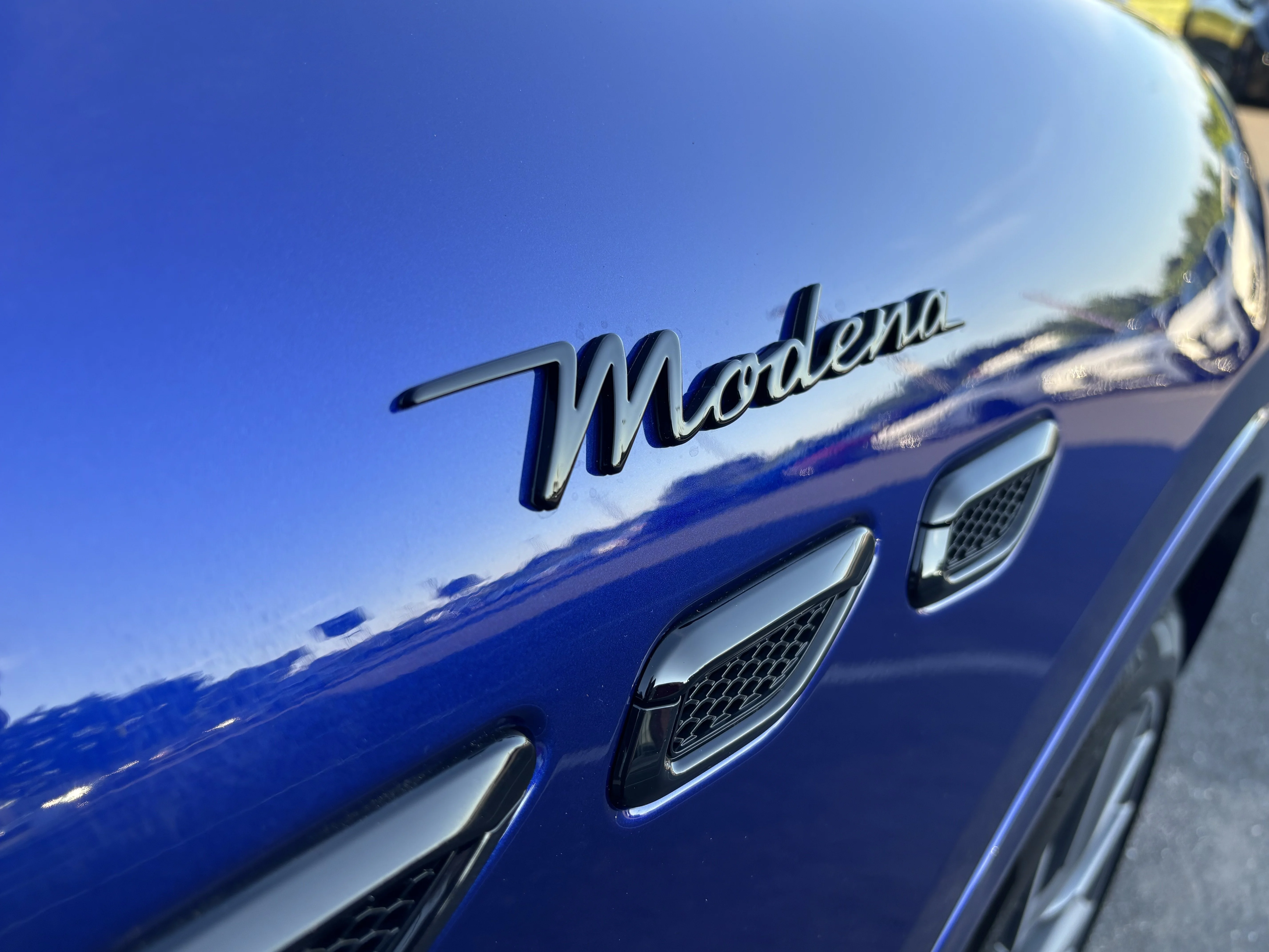 New 2026 BLU INTENSO Maserati Modena image 17
