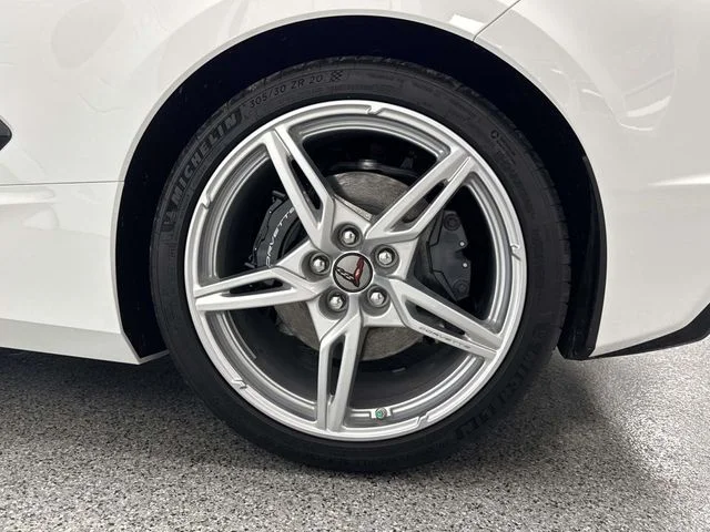 Used 2020 White Chevrolet Stingray image 11