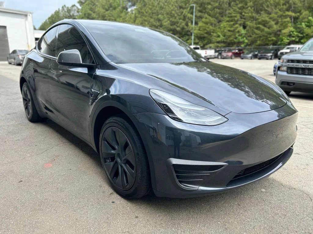 2025 Tesla Model Y Long Range Rear Wheel Drive's photo