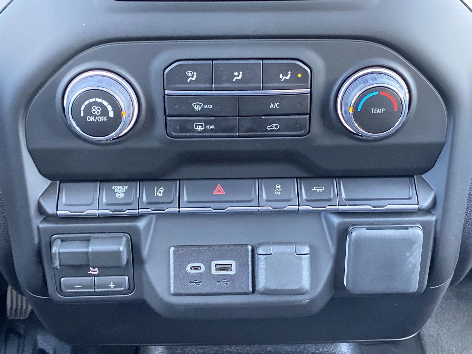 2026 Chevrolet Silverado 3500 HD Work Truck - Photo 32