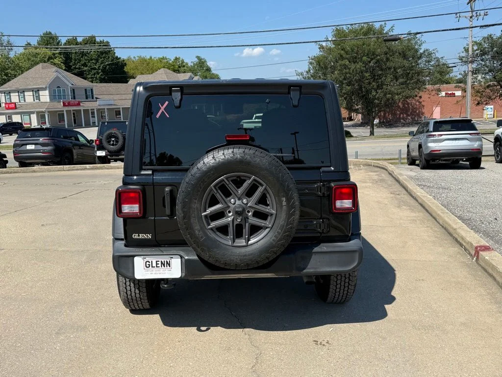 Used 2024 Black Jeep Sport S image 7