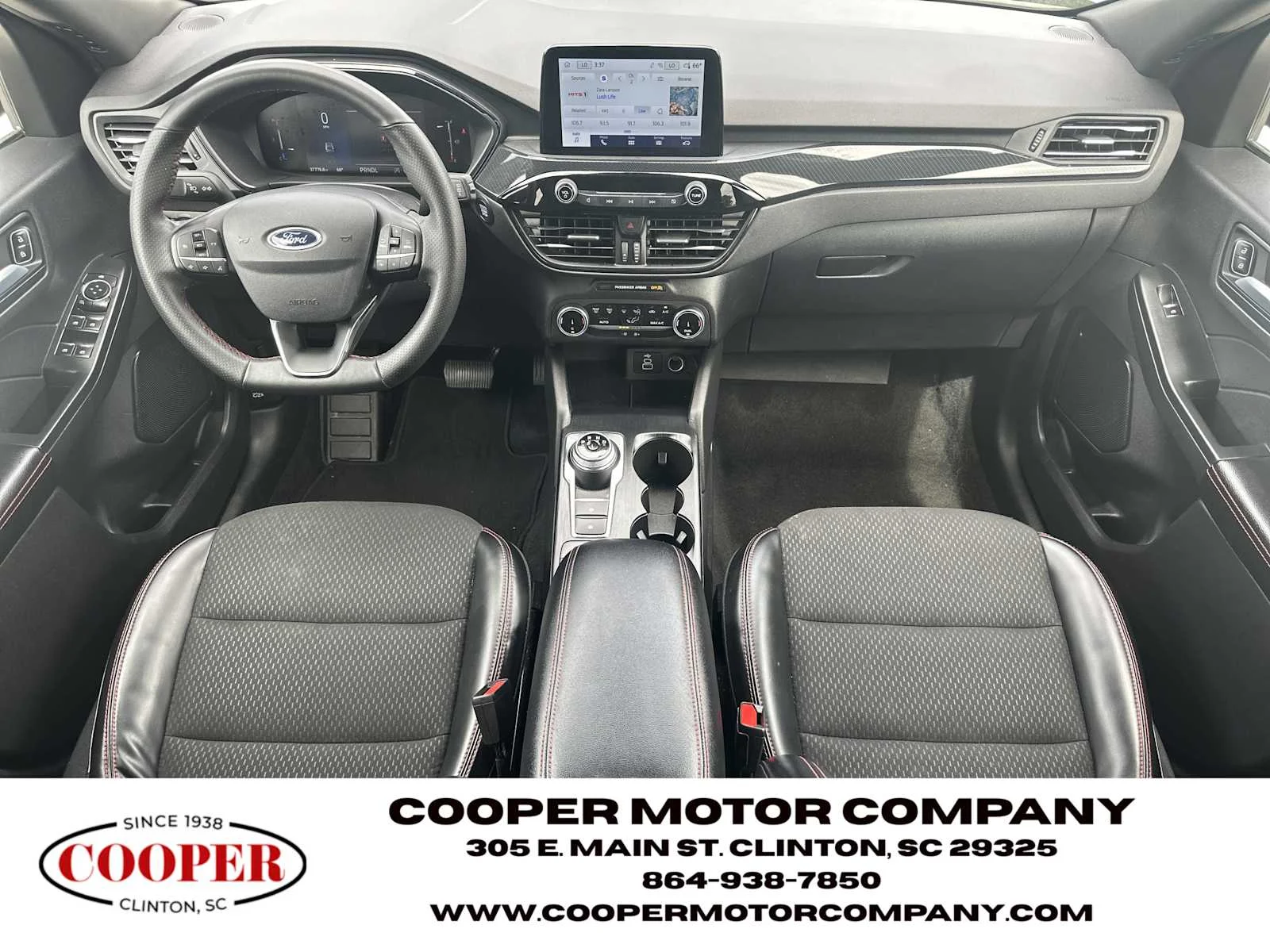 Used 2025 Agate Black Metallic Ford ST-Line image 21