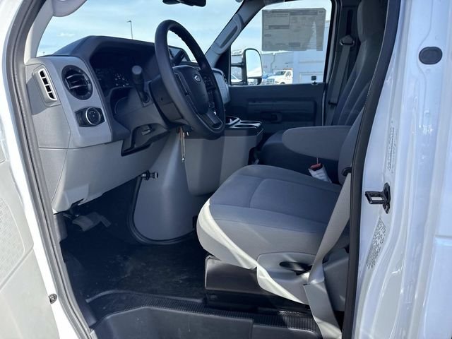 New 2027 Oxford White Ford E-350 SRW image 5