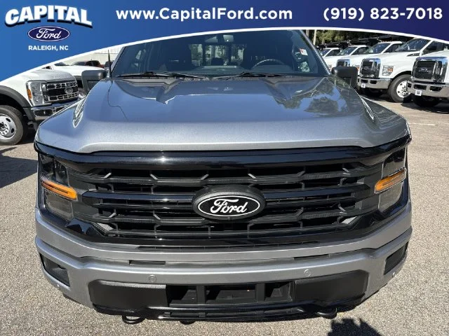 Used 2024 Silver Ford XLT image 10