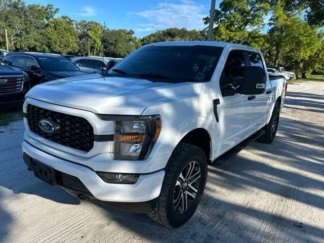 Used 2023 Oxford White Ford XL image 2