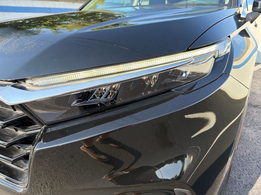 Certified Used 2024 Crystal Black Pearl Honda EX image 9