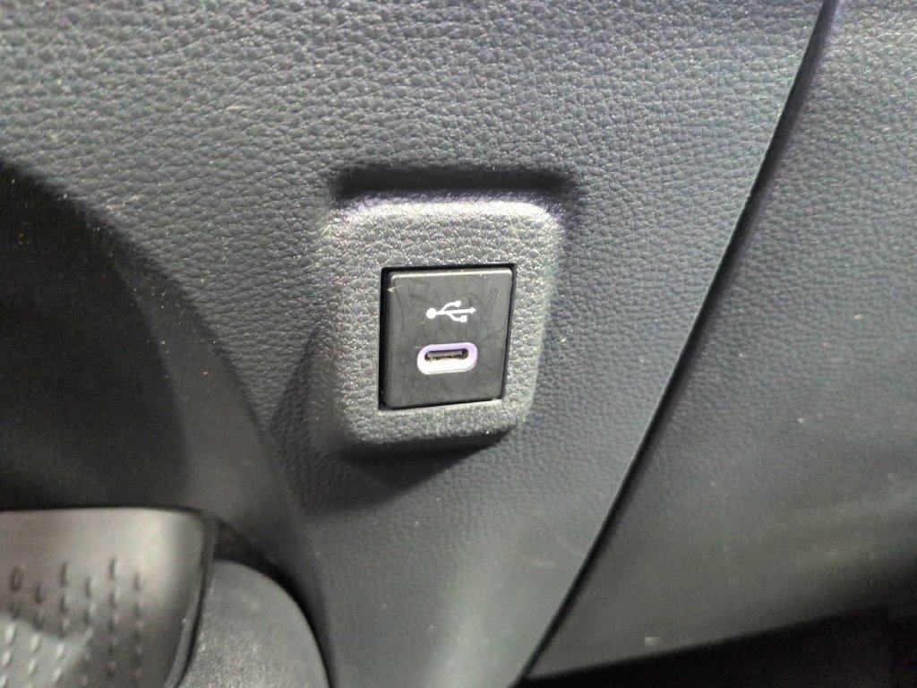 2024 Toyota Corolla LE - Photo 34
