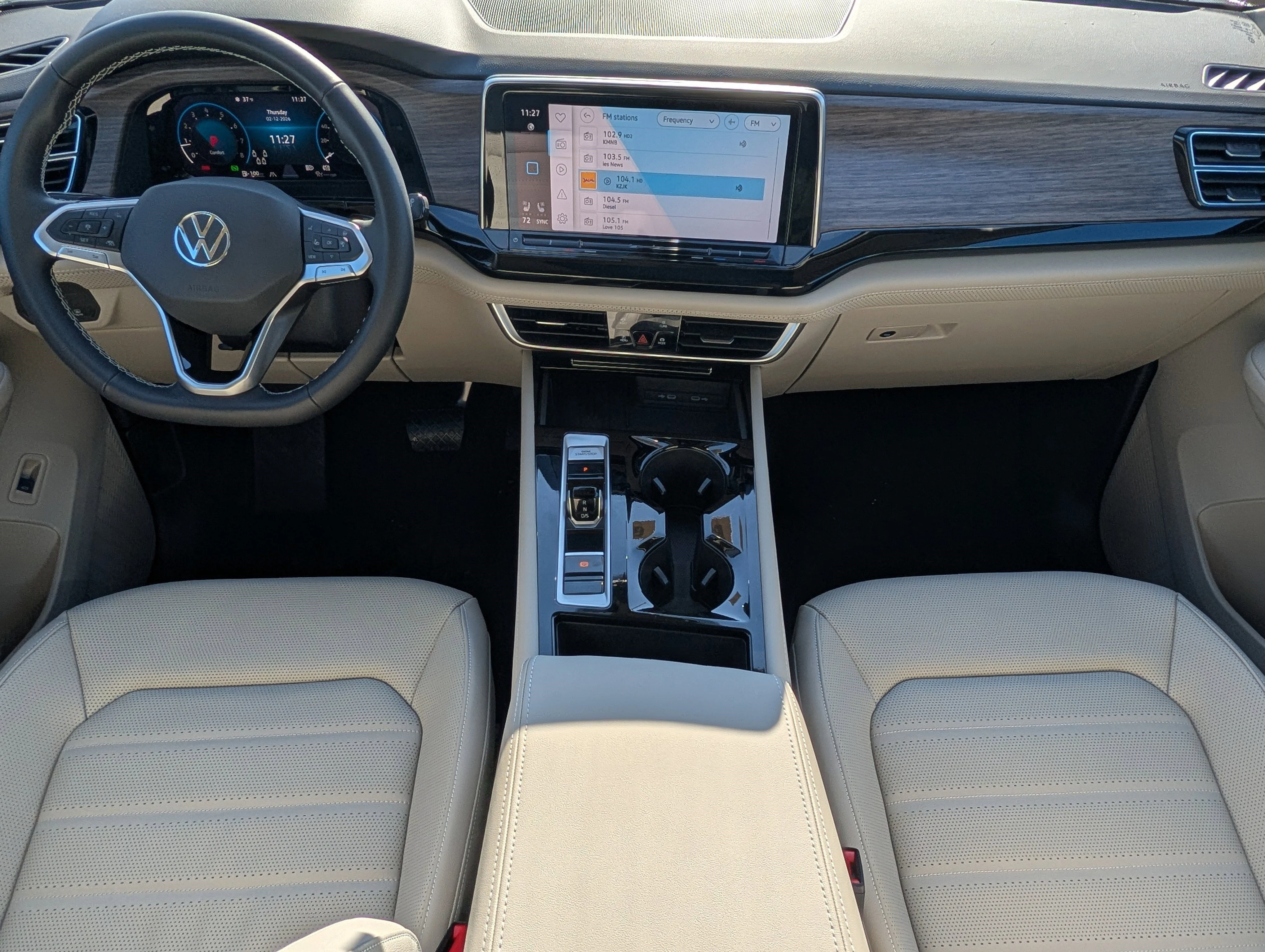New 2026 Avocado Green Pearl Volkswagen 2.0T SEL image 8