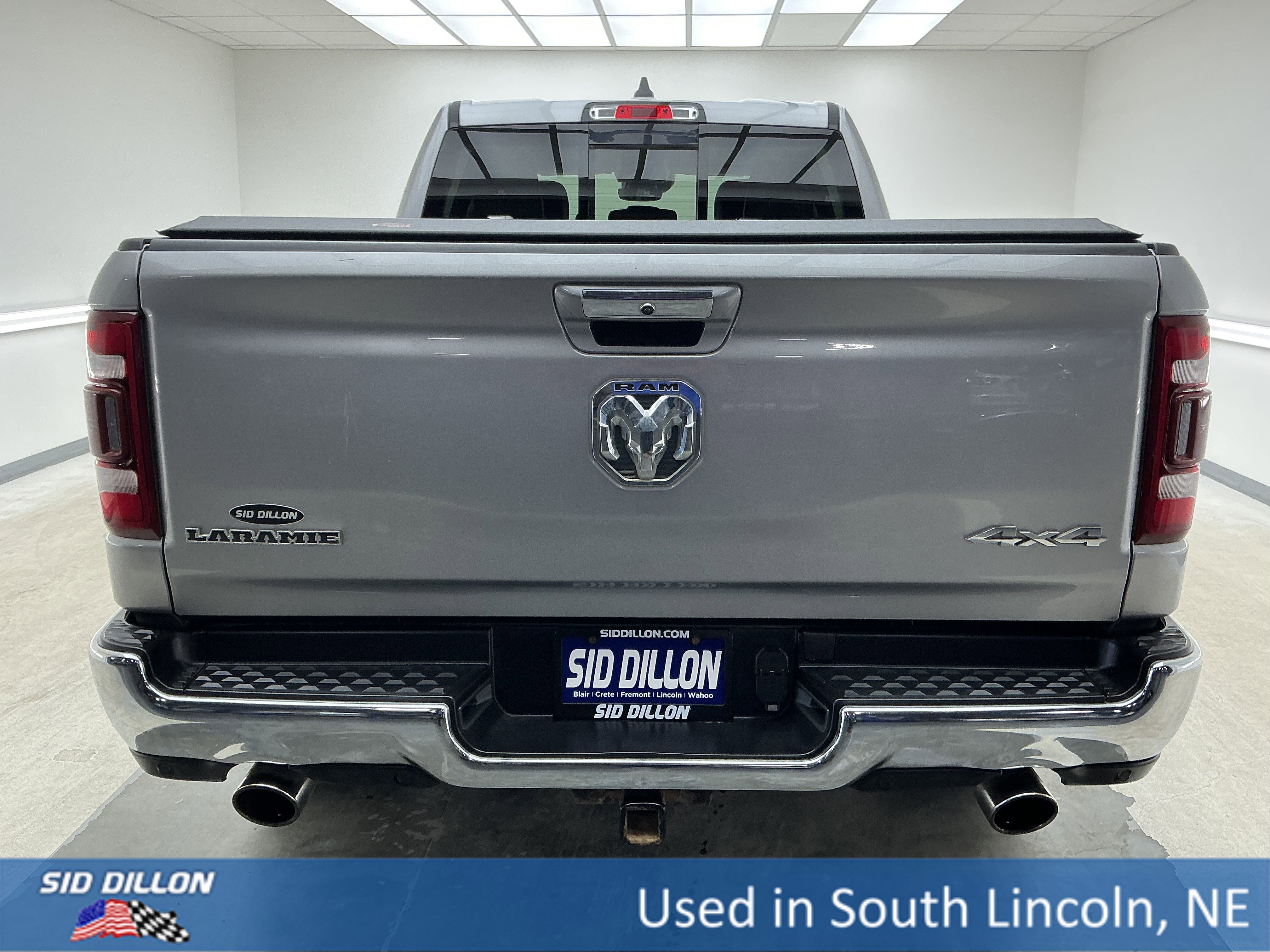 Used 2022 Billet Silver Metallic Clearcoat Ram Laramie image 5