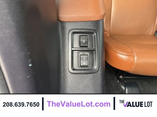 Used 2008 Silver Toyota Platinum image 23