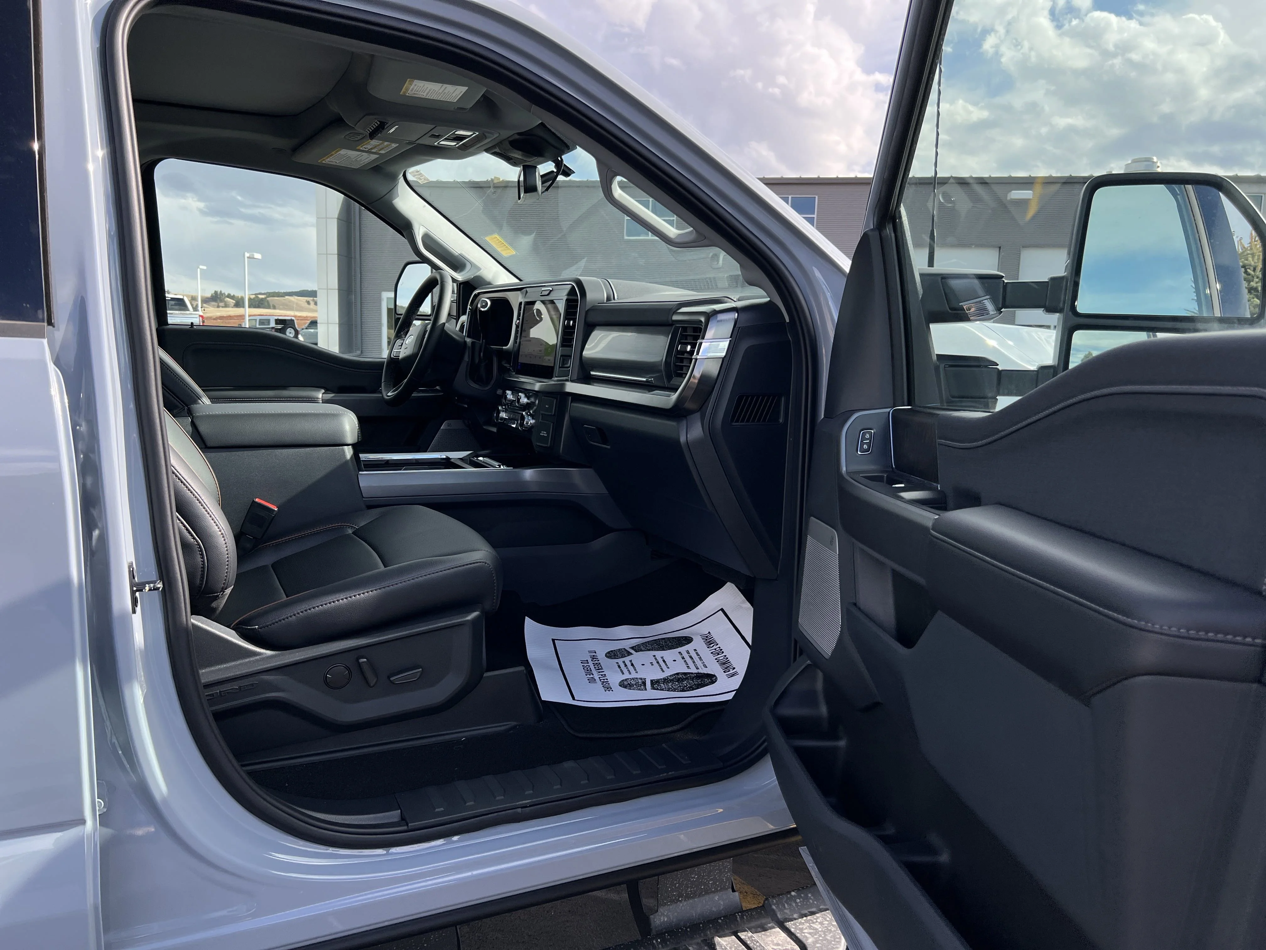2025 Ford F-350 Super Duty Lariat - Photo 26