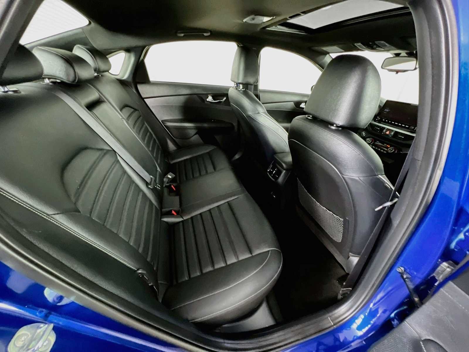 Used 2024 Deep Sea Blue Kia GT-Line image 28