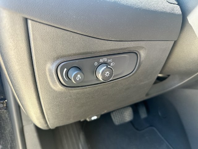 Used 2021 MIDNIGHT BLUE METALLIC Chevrolet LT image 48