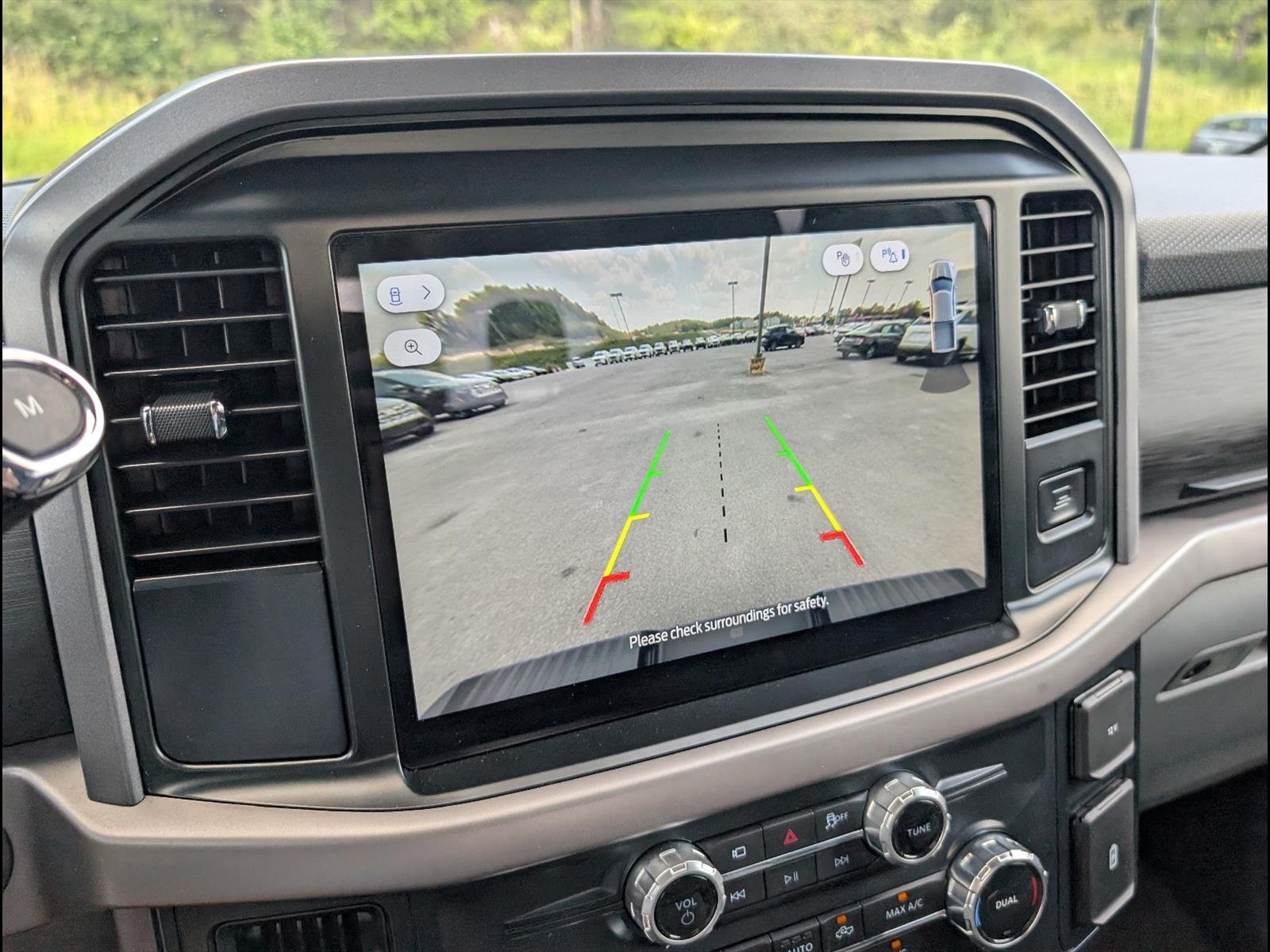 2025 Ford F-150 XLT - Photo 15