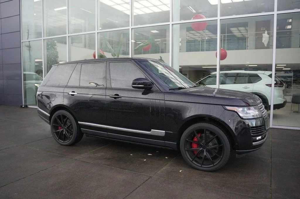 Used 2015 Black Land Rover 5.0L V8 Supercharged image 2