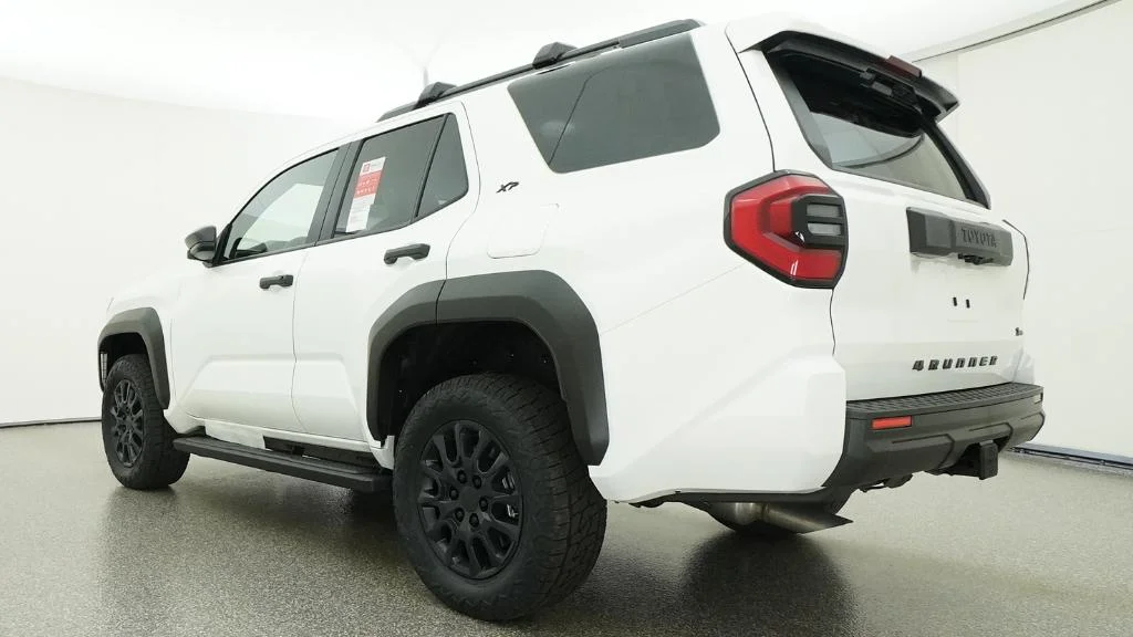 New 2026 Ice Cap Toyota SR5 image 28