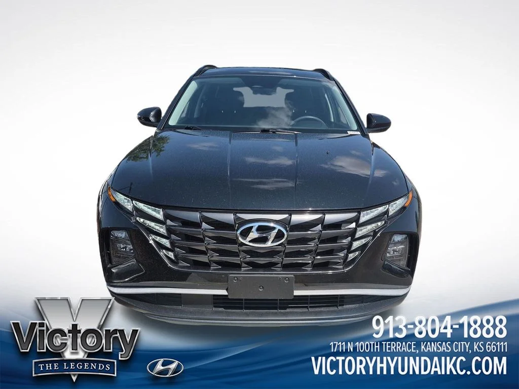 Used 2024 Black Hyundai SEL image 8