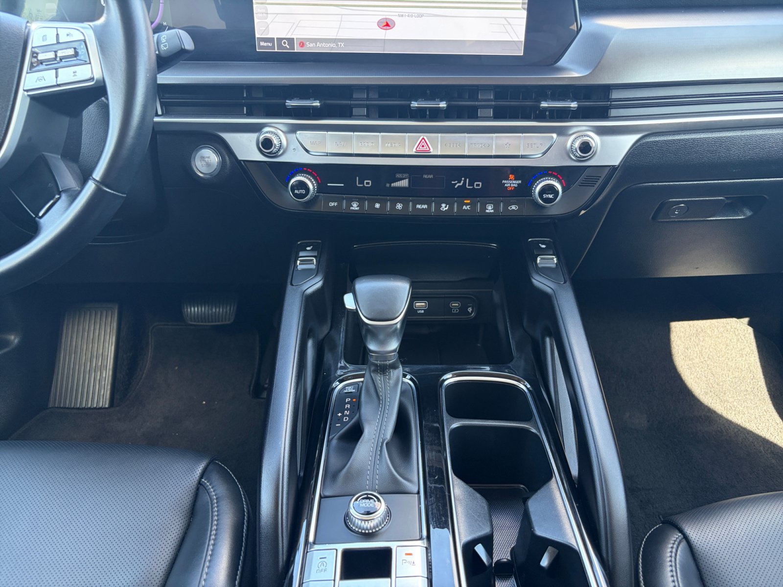 Used 2025 Ebony Black Kia S image 18