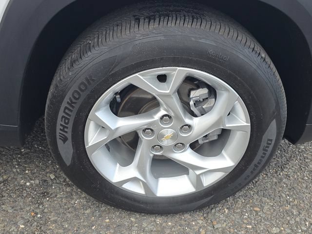 Used 2024 Summit White Chevrolet LS image 19