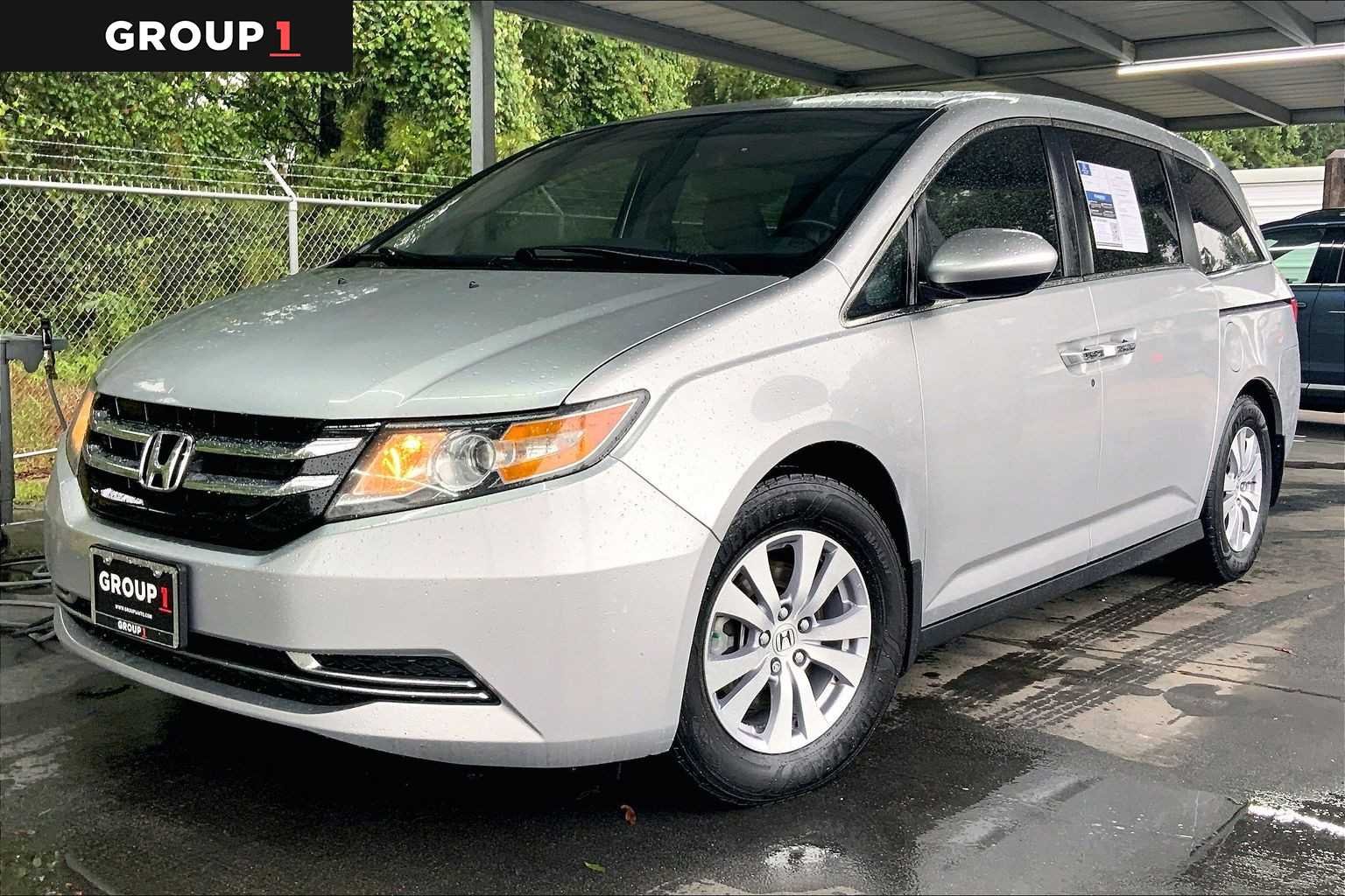 2015 Honda Odyssey EX's photo