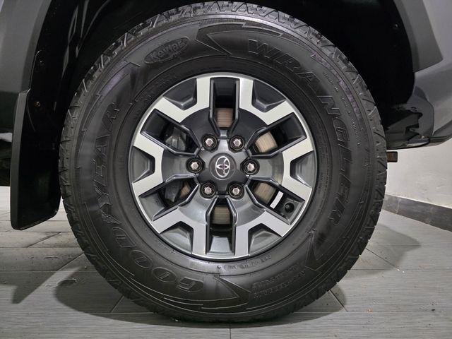Certified Used 2021 MAGNETIC GRAY MET. Toyota  image 25