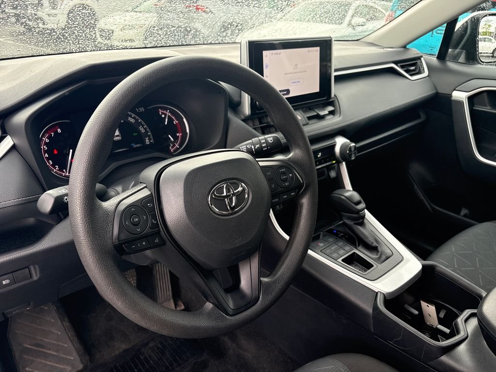 Used 2025 Silver Toyota XLE image 9