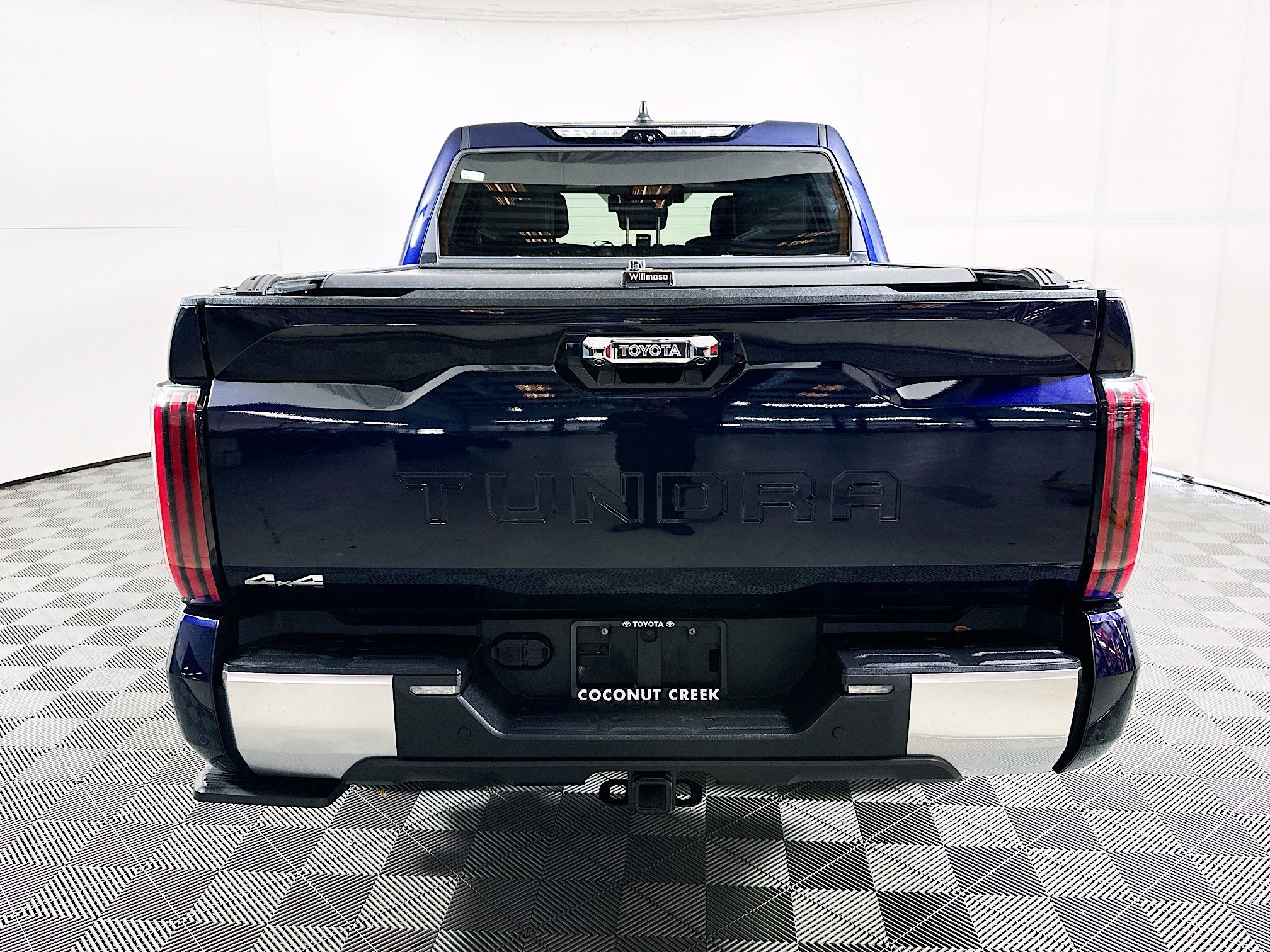 2025 Toyota Tundra thumbnail 6