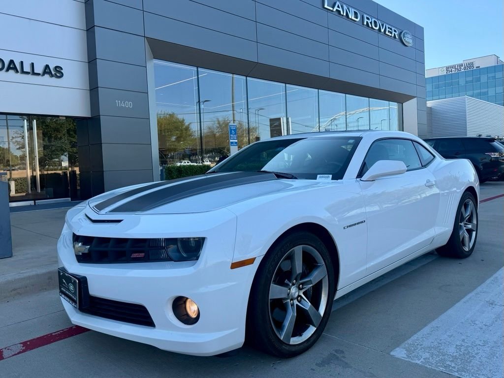 Used 2011 White Chevrolet SS image 1