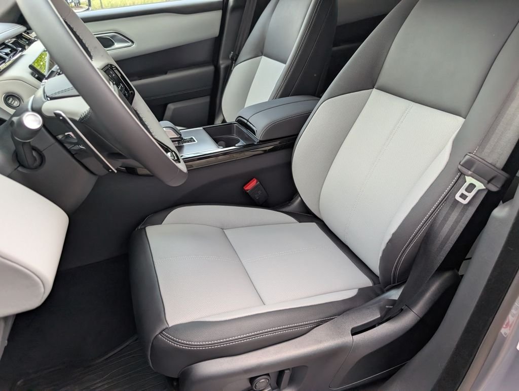 New 2026 Zadar Grey LAND ROVER  image 5