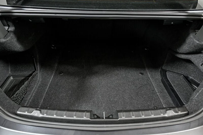Used 2018 Mineral Grey Metallic BMW COMPETITION image 11