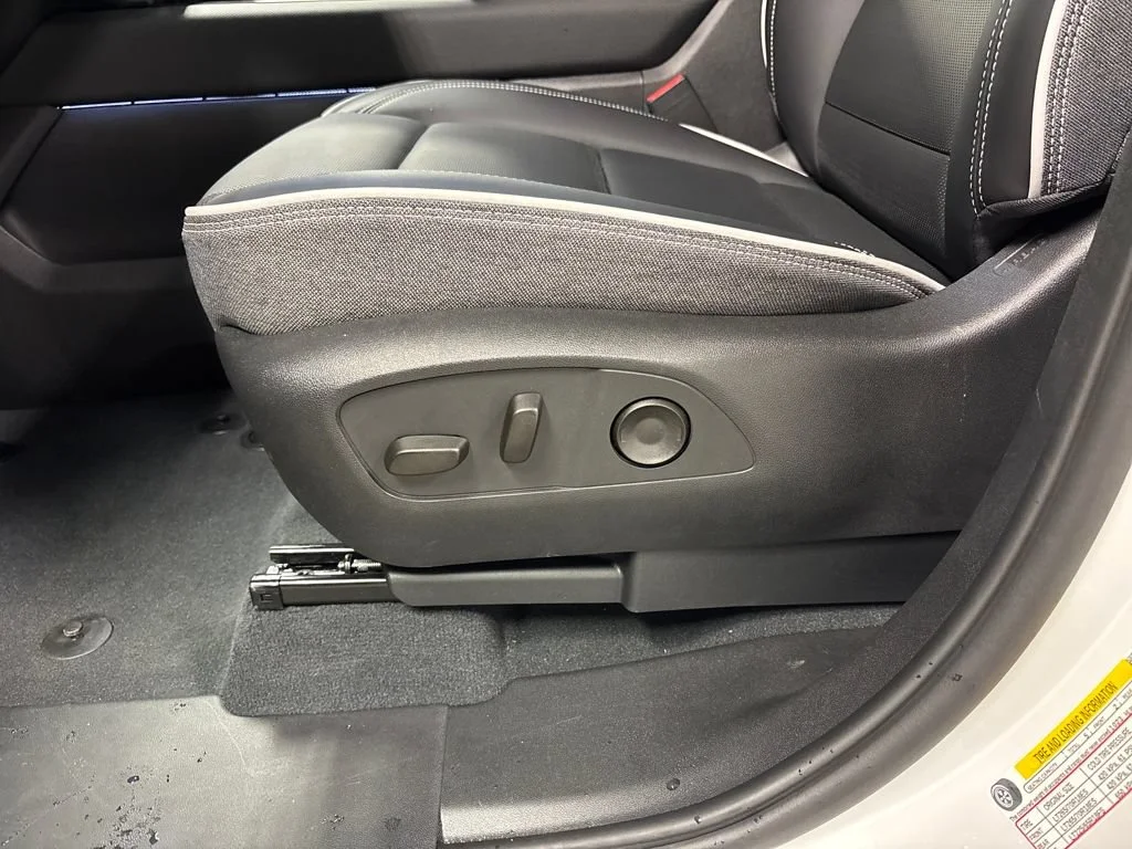 2026 GMC Sierra EV Elevation - Photo 24
