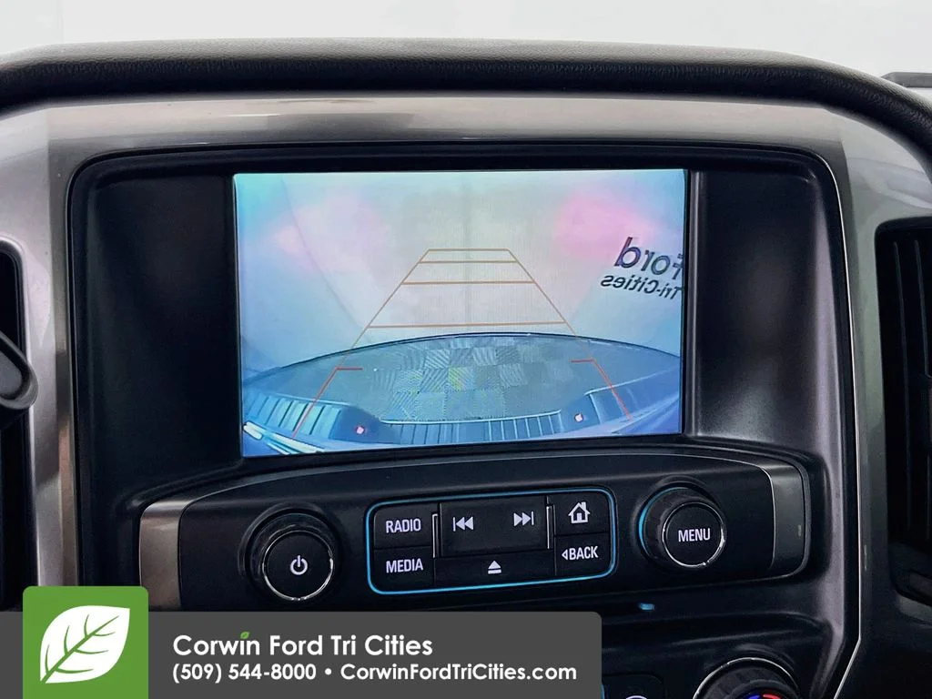 Used 2018 Black Chevrolet LT image 19