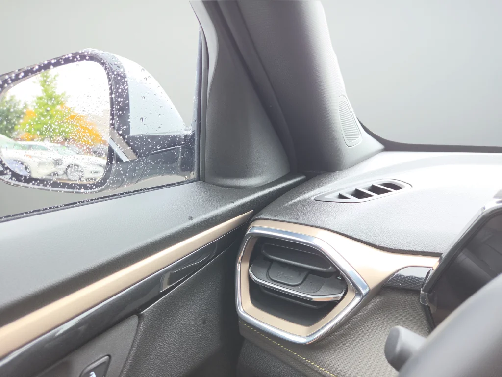 Used 2025 Green Chevrolet ACTIV image 22