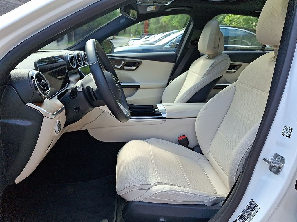 2025 Mercedes-Benz C-Class Sedan C 300 - Photo 13