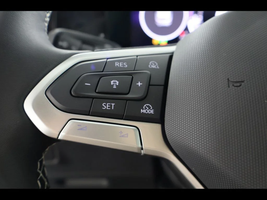 2026 Volkswagen Tiguan SE - Photo 23
