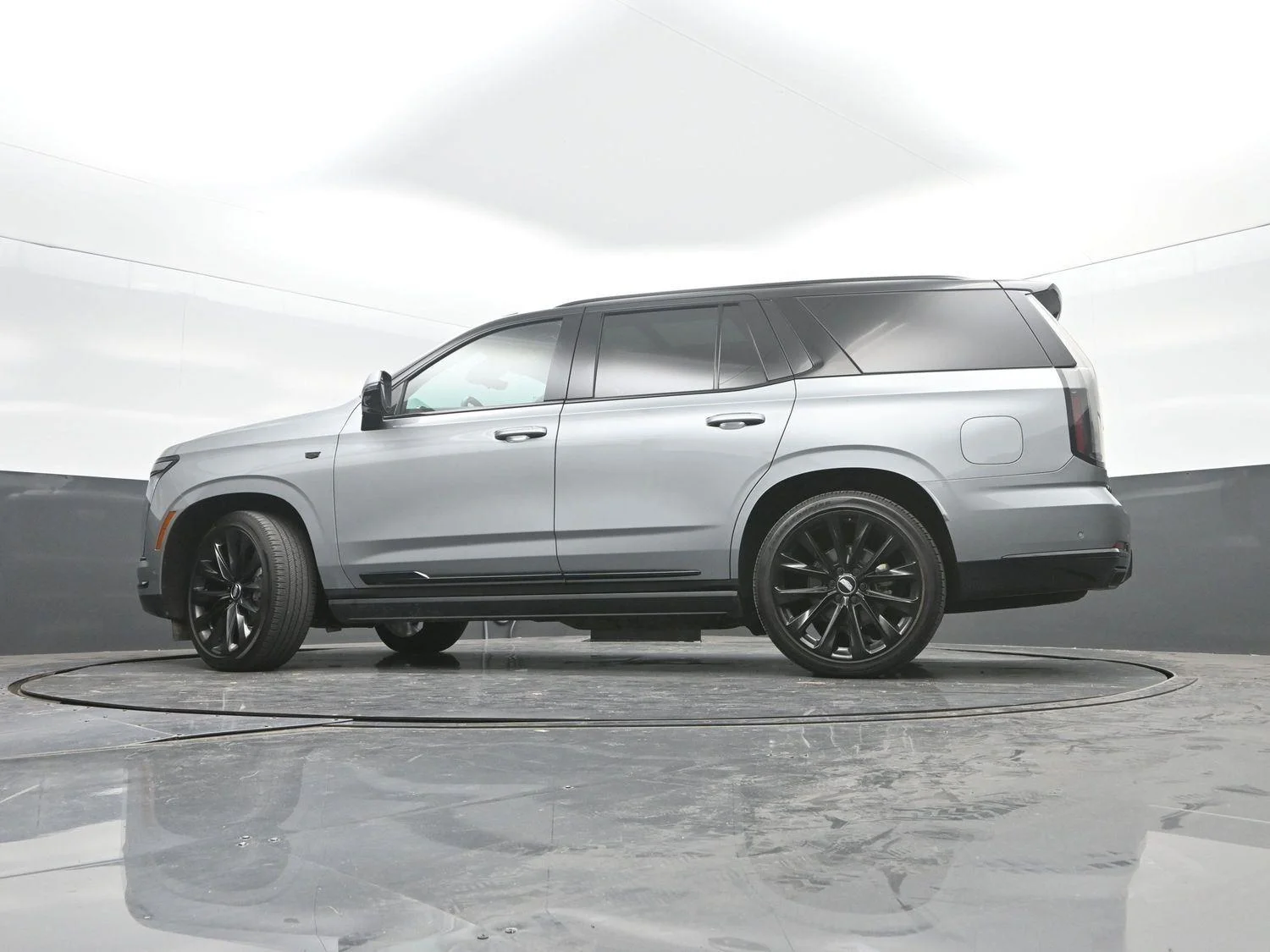 Used 2025 Argent Silver Metallic Cadillac 4WD Sport Platinum image 41