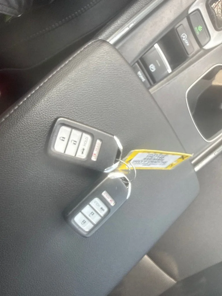 Used 2021  Honda LX image 5