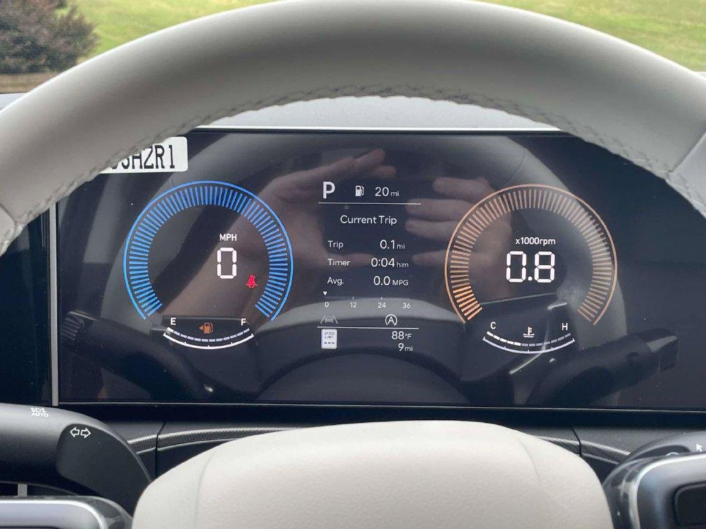 New 2027 White Hyundai SE FWD image 20