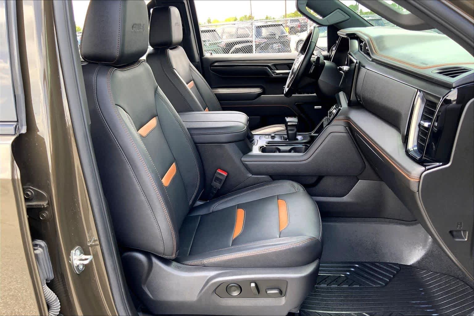 Used 2023 Deep Bronze Metallic GMC AT4 image 9