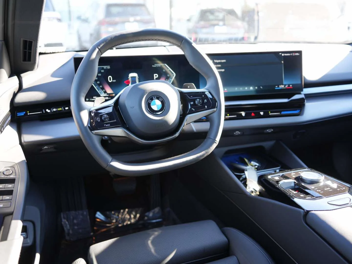 Used 2025 Alpine White BMW 530i Sedan image 7