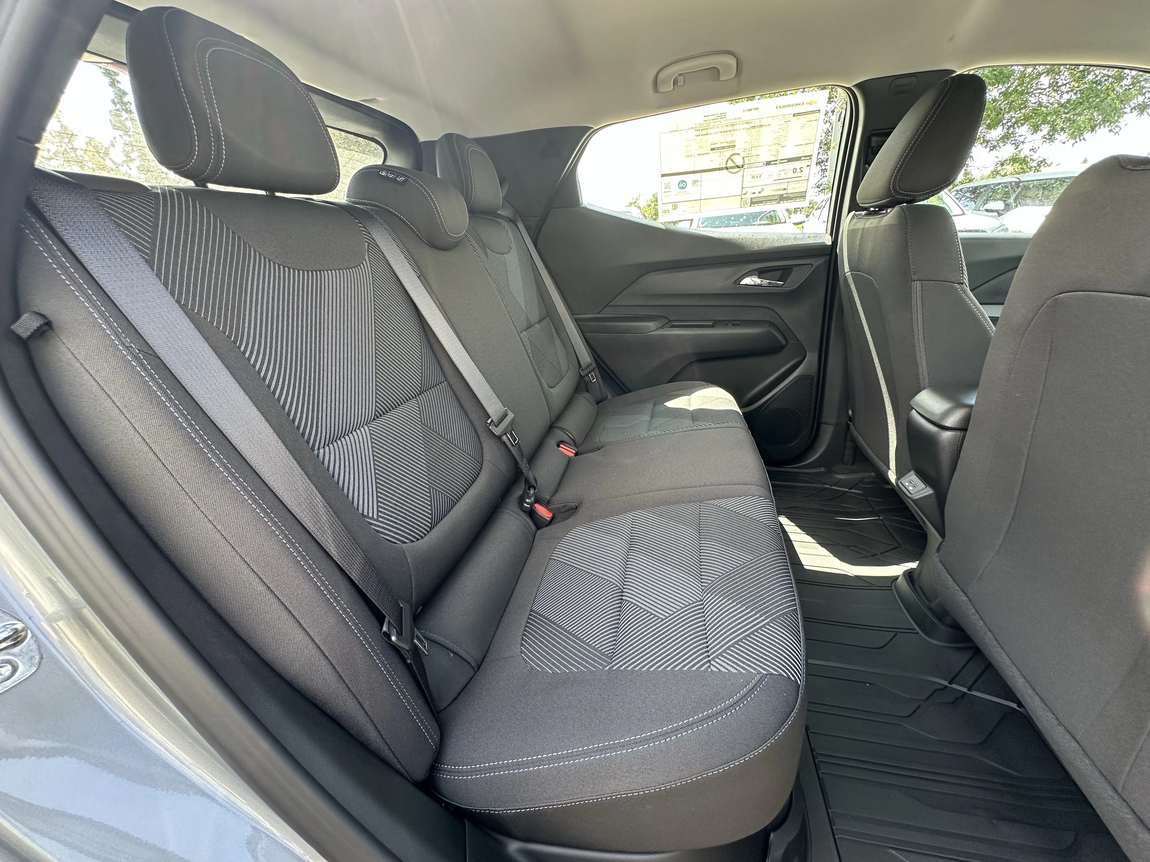New 2027 Sterling Grey Metallic Chevrolet LT image 21