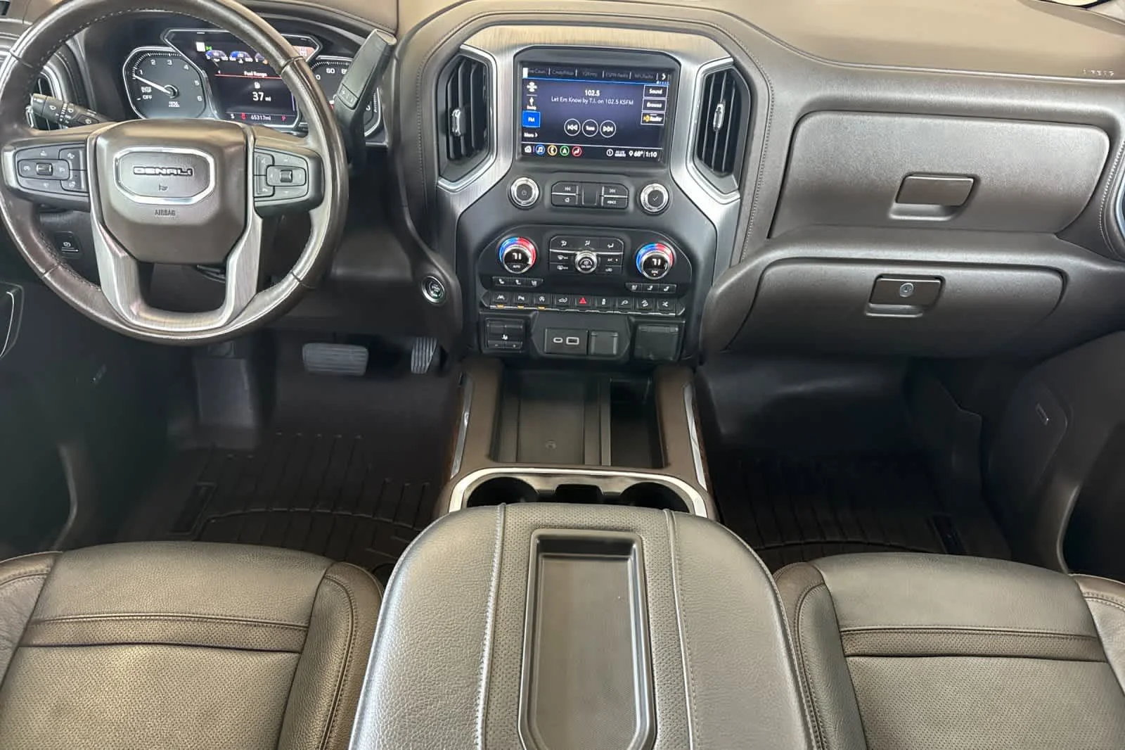 Used 2020 Onyx Black GMC Denali image 3