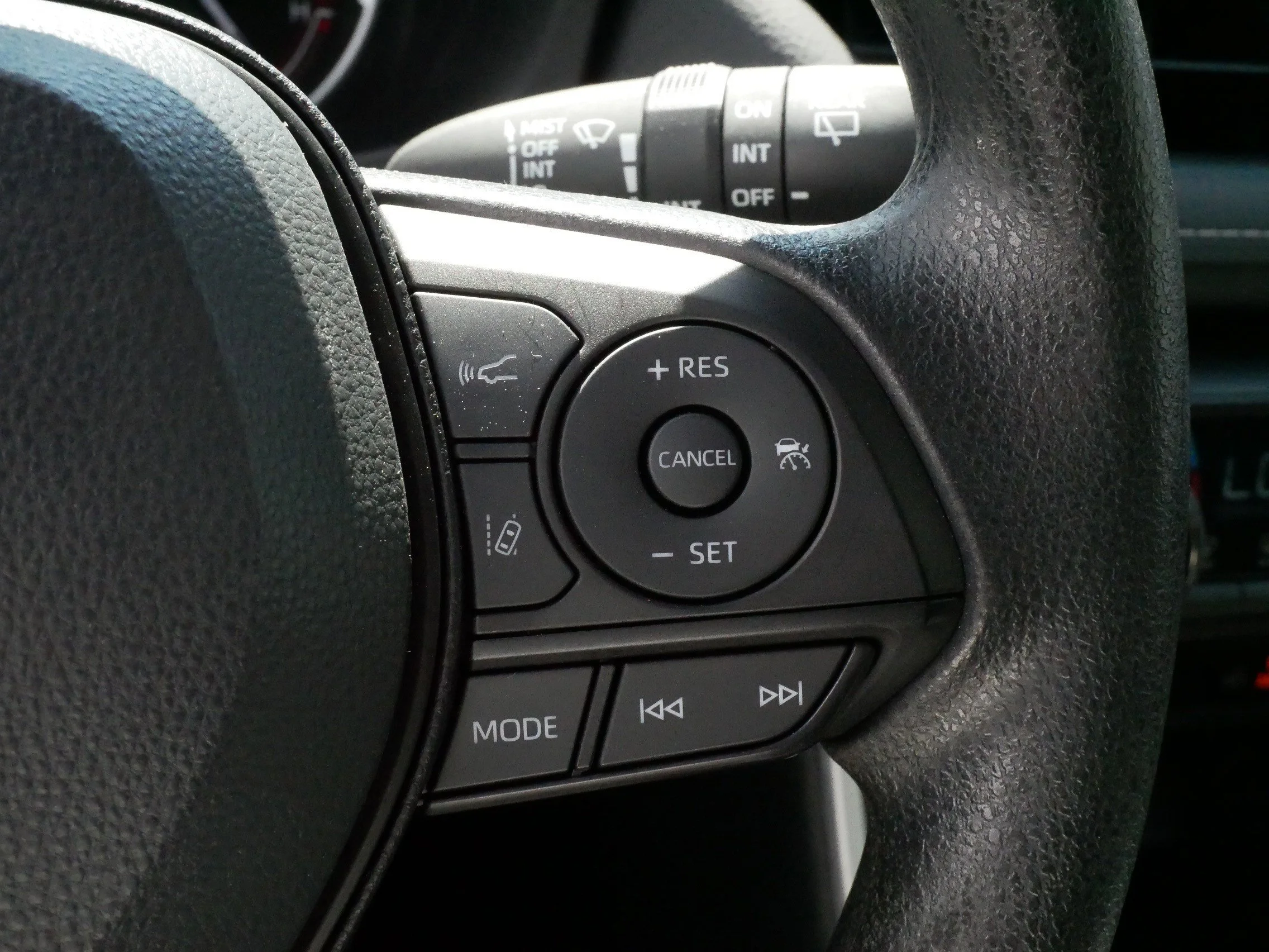 Used 2023 Silver Sky Metallic Toyota XLE image 25