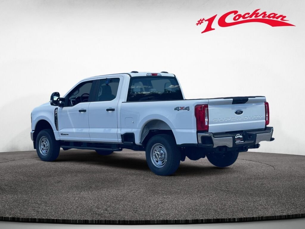 New 2026 Oxford White Ford XL image 4