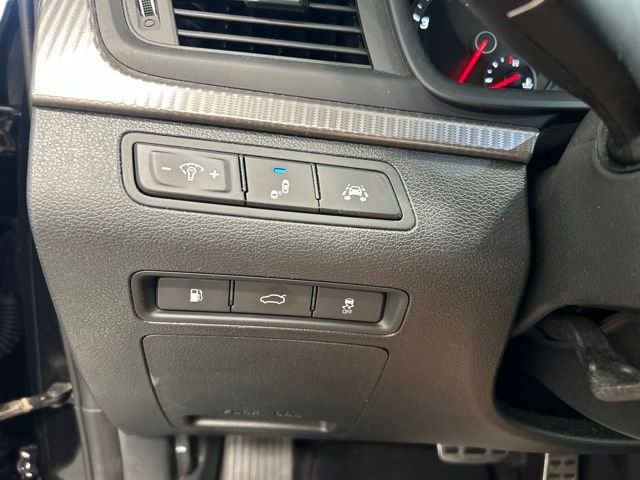 Used 2019 Phantom Black Hyundai Limited image 24